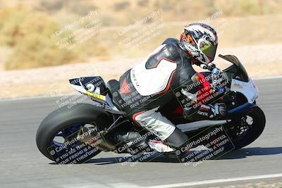 media/Oct-16-2022-TrackXperience (Sun) [[236a00b5b6]]/Group 3/session 4 turn 2/